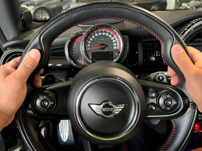 steeeringwheelny.jpg